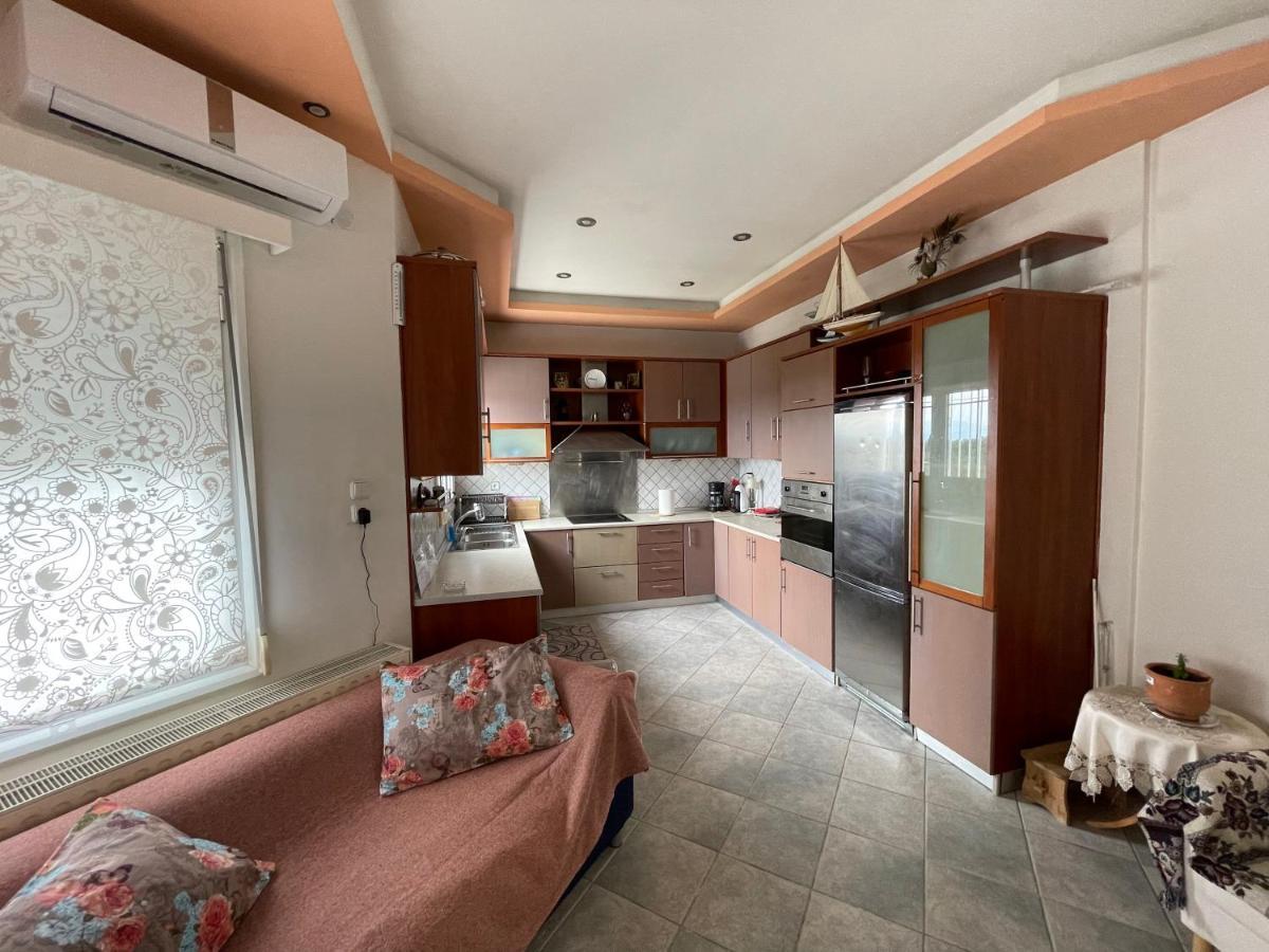 Seaside Apartment With Private Garden Νέα Αγχίαλος Εξωτερικό φωτογραφία