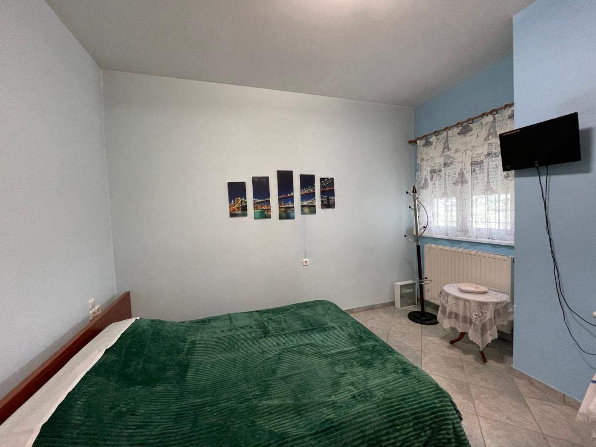 Seaside Apartment With Private Garden Νέα Αγχίαλος Εξωτερικό φωτογραφία