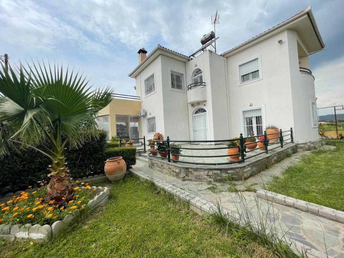 Seaside Apartment With Private Garden Νέα Αγχίαλος Εξωτερικό φωτογραφία